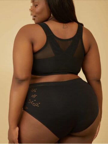 איזבלה- בירושלים- מלאה במקומות הנכונים אפריקאית תיירת