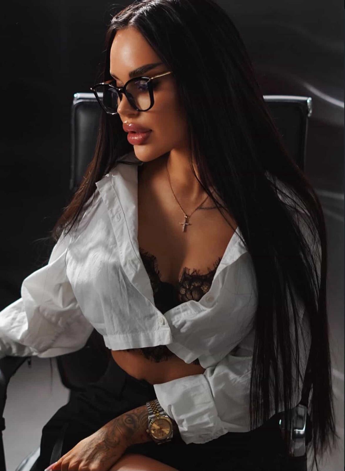 אישה מיוחדת במינה ירושלים