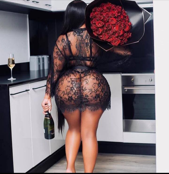 באר שבע-בחורה אפריקאית תיירת חזקה