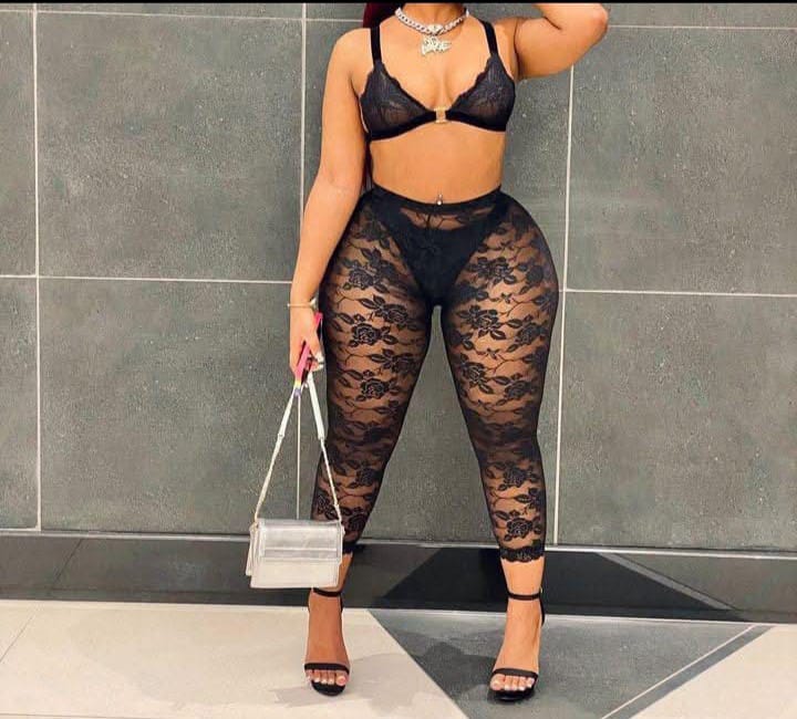 באר שבע-בחורה אפריקאית תיירת חזקה