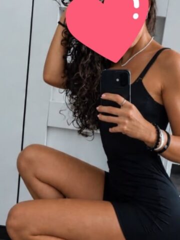 בכפר סבא בחורה מקצועית