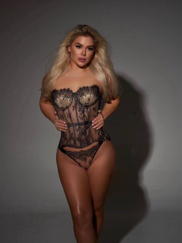 בת 19 בחורה תיירת תל אביב