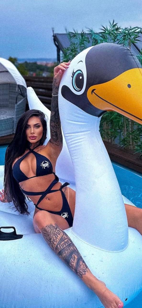 בת 26 ספורטיבית ברזילאית -חיפה