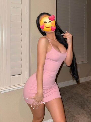 בתל אביב 2 חברות בדירה דסקרטית