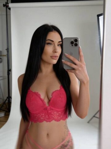 בתל אביב אישה מיוחדת במינה בת 25