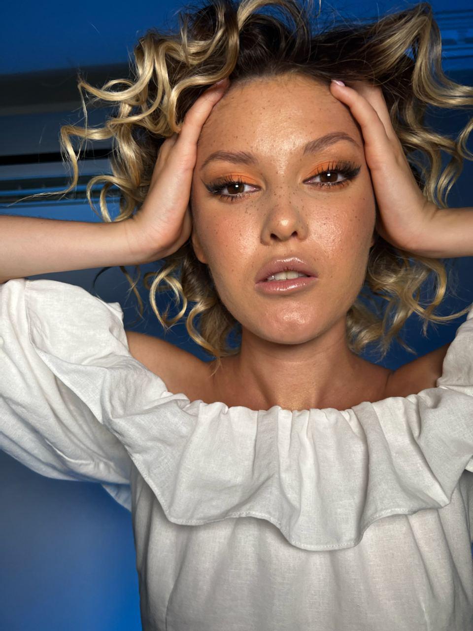 בתל אביב- בחורה לעיסוי מפנק