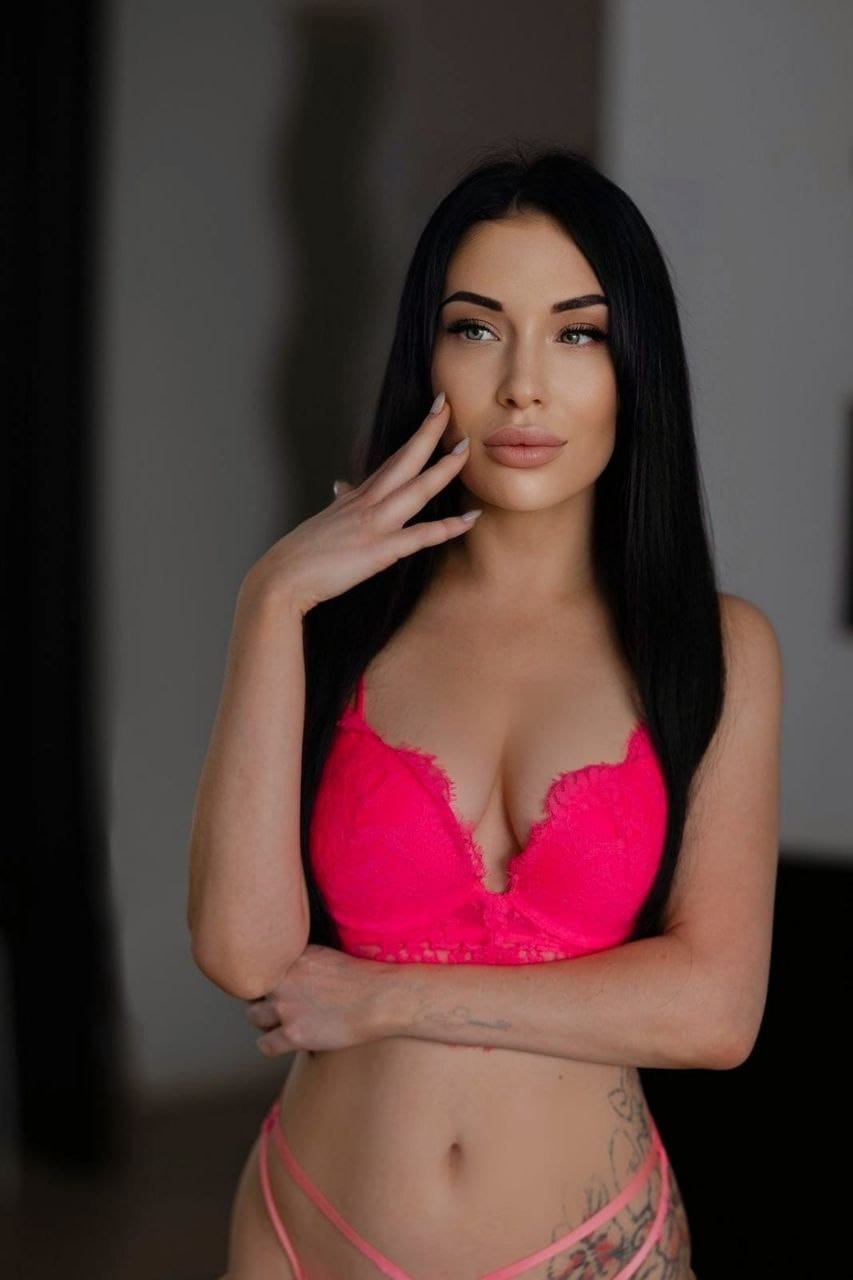 בתל אביב-בחורה מפנקת בת 25