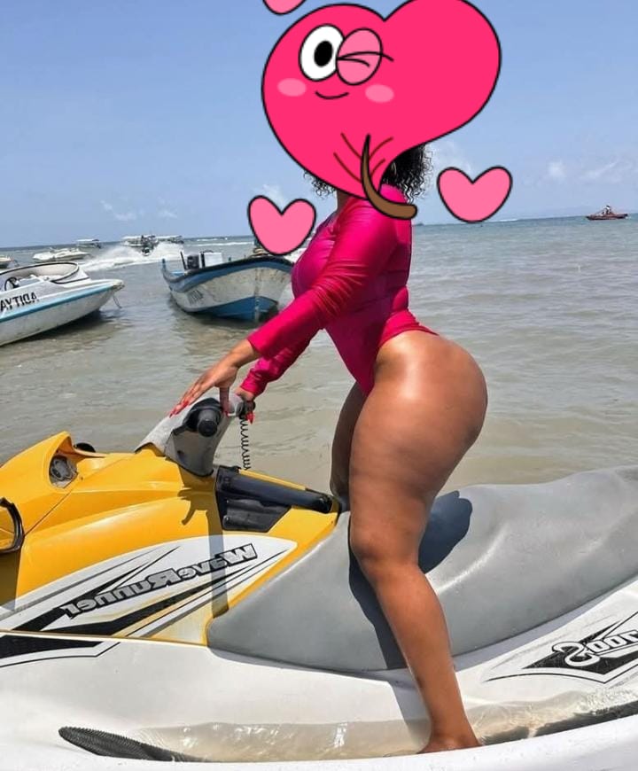 לואיז מלאה במקומות הנכונים תיירת אפריקאית תל אביב