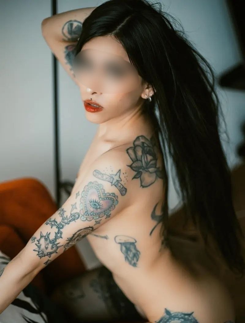 ליזה – 25 מטפלת למסאג משחרר בתל אביב