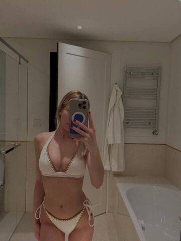 לילי-בת 23 תיירת -בתל אביב