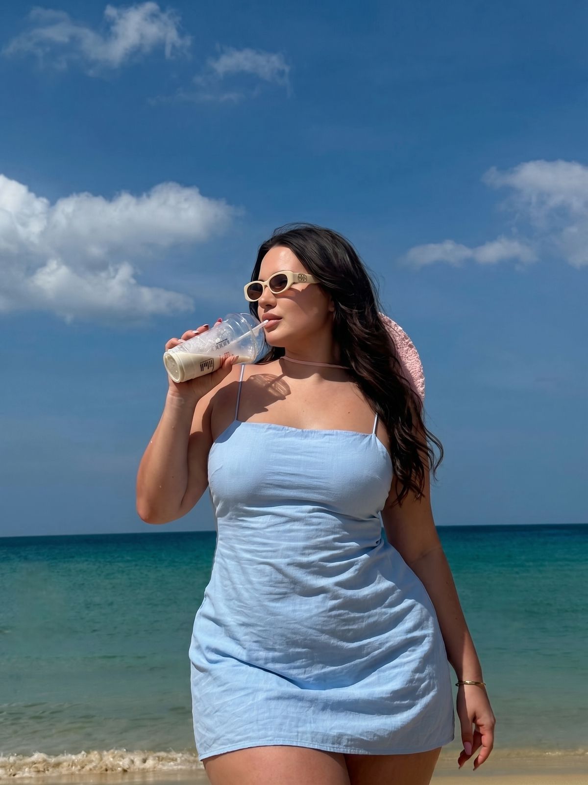 מטפלת משגעת מלאה במקומות הנכונים – תל אביב
