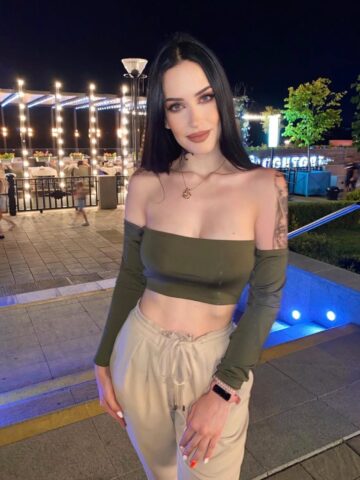 מליסה אוקראינית תיירת בת 21 חטובה – תל אביב