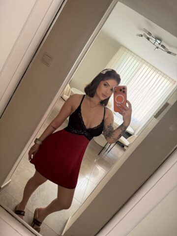 סופיה- בת 26 תיירת ברזילאית -בת ים